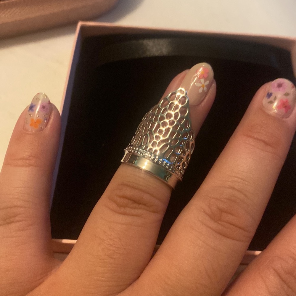 Ring - Picture 2 of 5